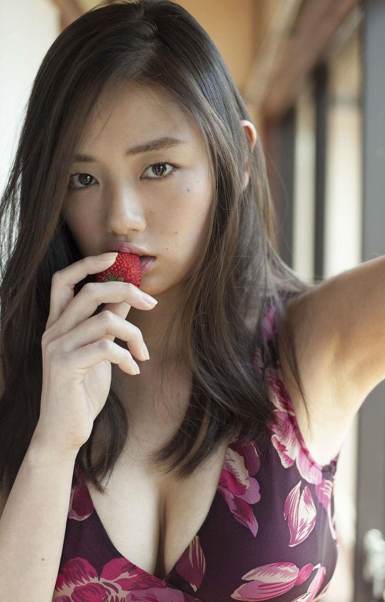 片山萌美画像8