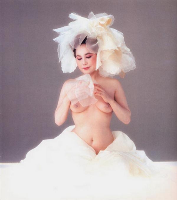 デヴィ夫人画像19